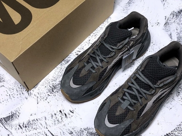 Yeezy EG6860 Boost 700 Geode v2 Adidas 1204